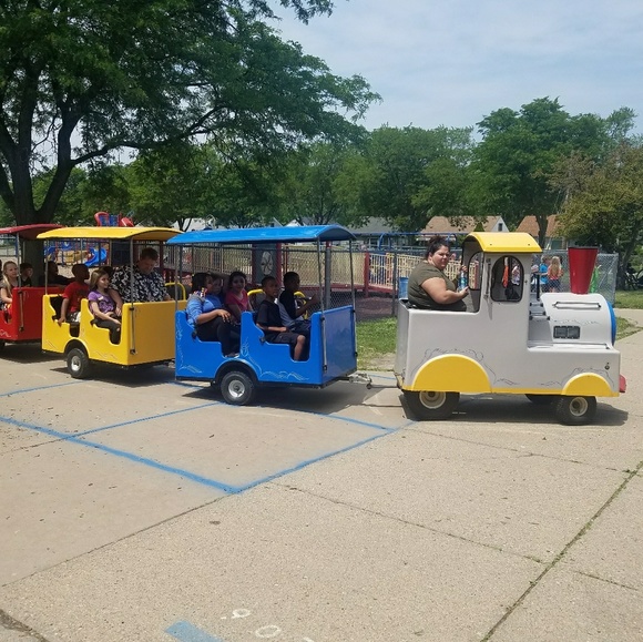 Meet your Posher, Saiida - Picture 3 of 8